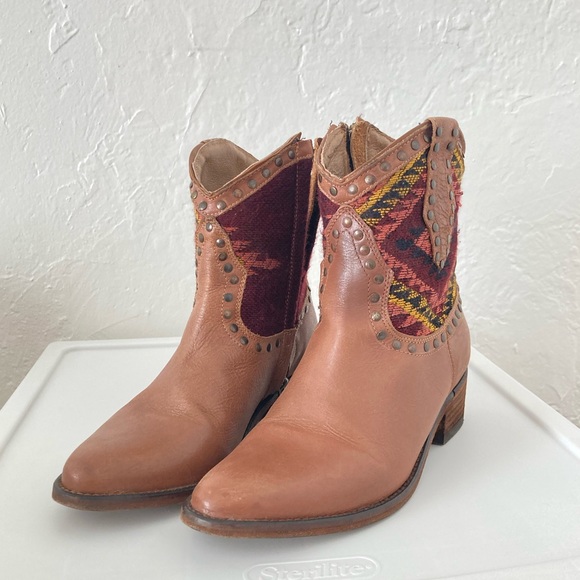 Western Ankle Leather Booties, Steve Madden Swaret - Picture 4 of 9